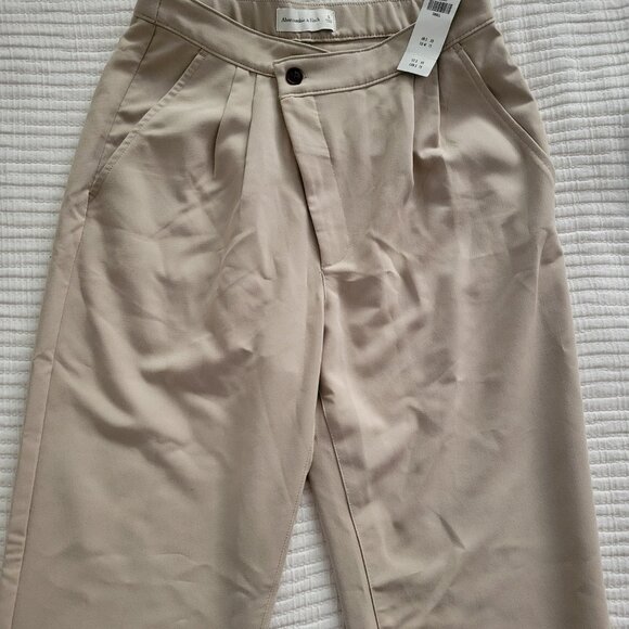 Abercrombie Womens Trousers NWT - Picture 3 of 4